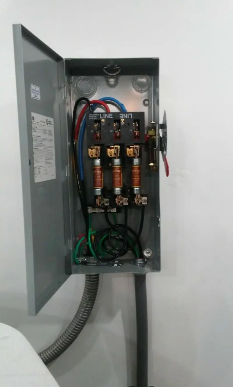 Three-phase disconnect switch installed for Electrical Wiring & Rewiring in Fountain Hills